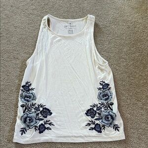 White Floral Tank Top AEO size small
